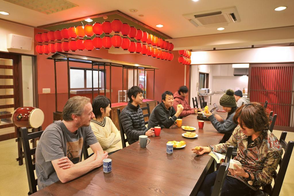 Onsen Hostel Hinoemi Atami  Exteriör bild