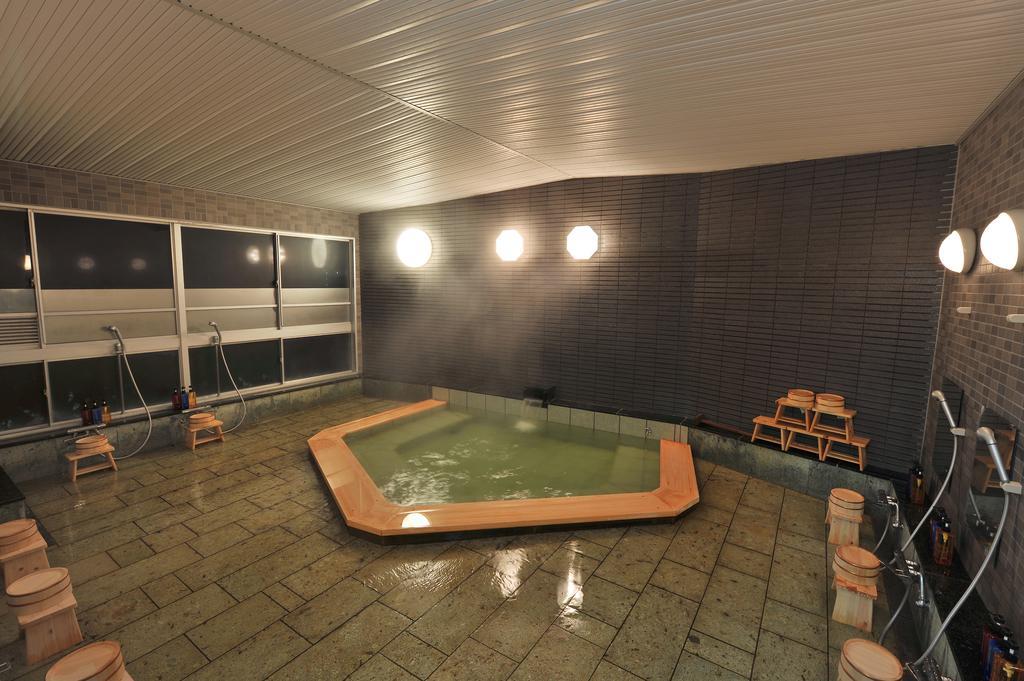 Onsen Hostel Hinoemi Atami  Exteriör bild