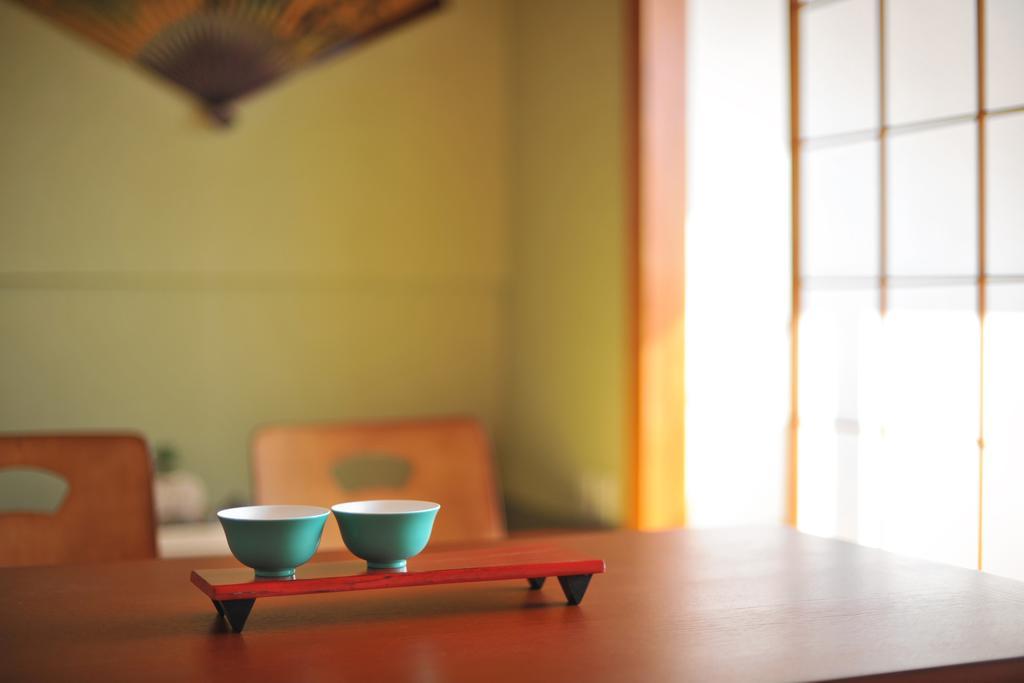 Onsen Hostel Hinoemi Atami  Rum bild