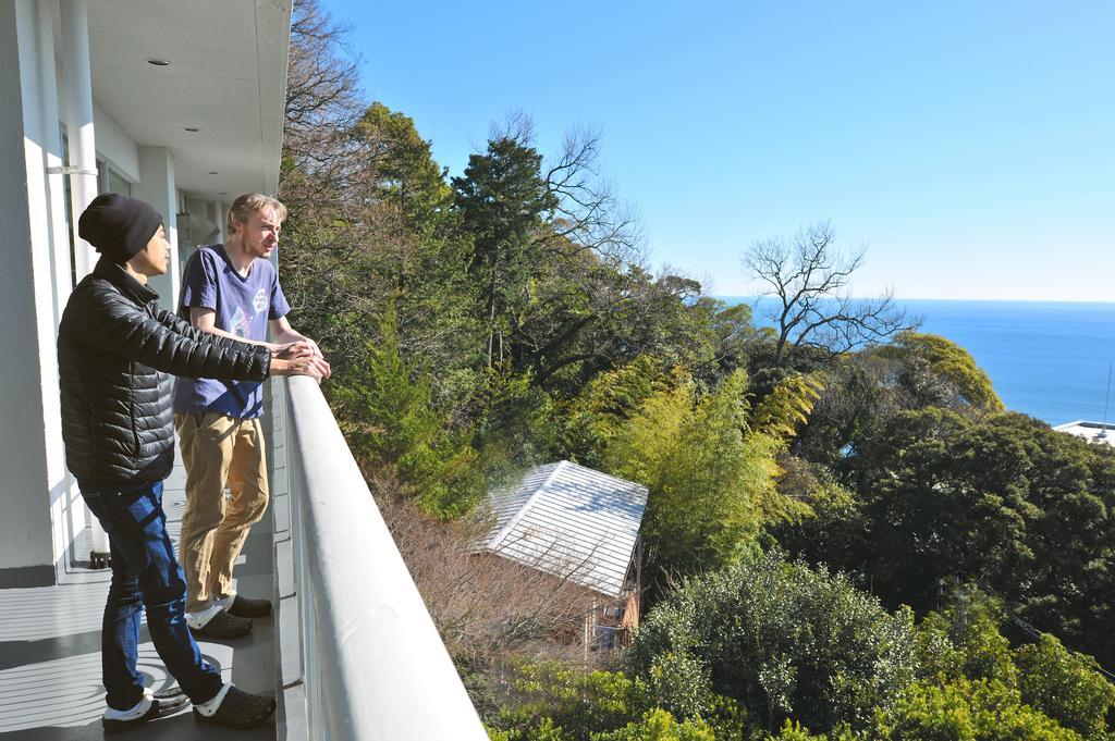 Onsen Hostel Hinoemi Atami  Exteriör bild