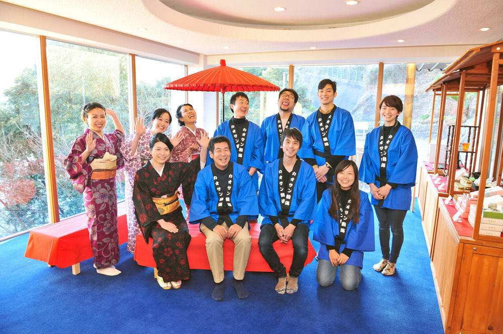 Onsen Hostel Hinoemi Atami  Exteriör bild