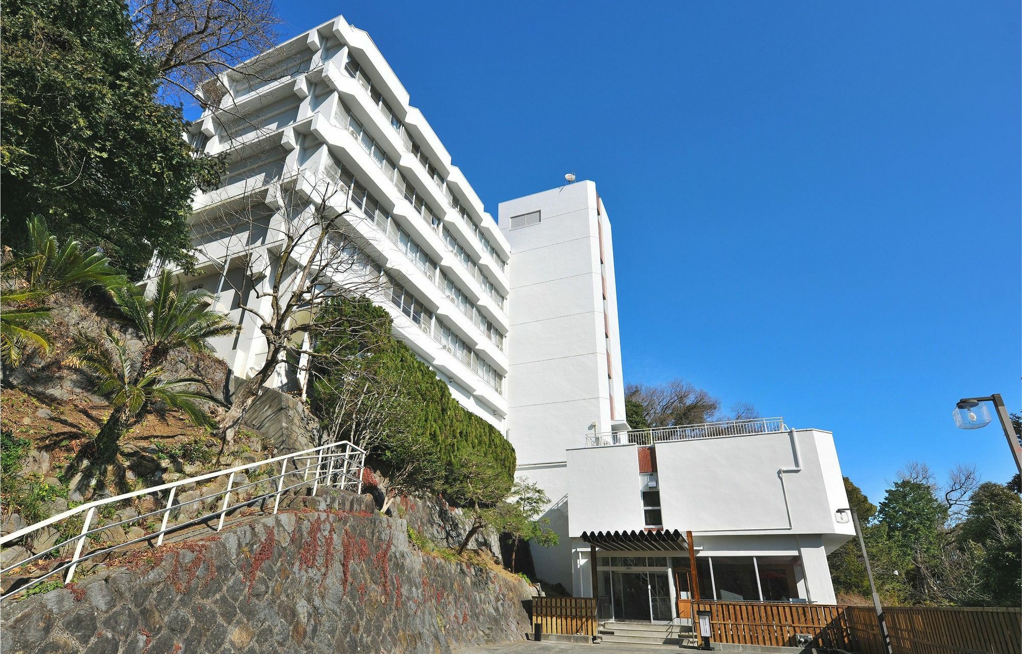 Onsen Hostel Hinoemi Atami  Exteriör bild