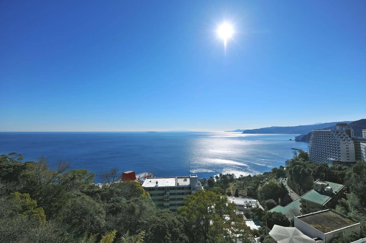 Onsen Hostel Hinoemi Atami  Exteriör bild
