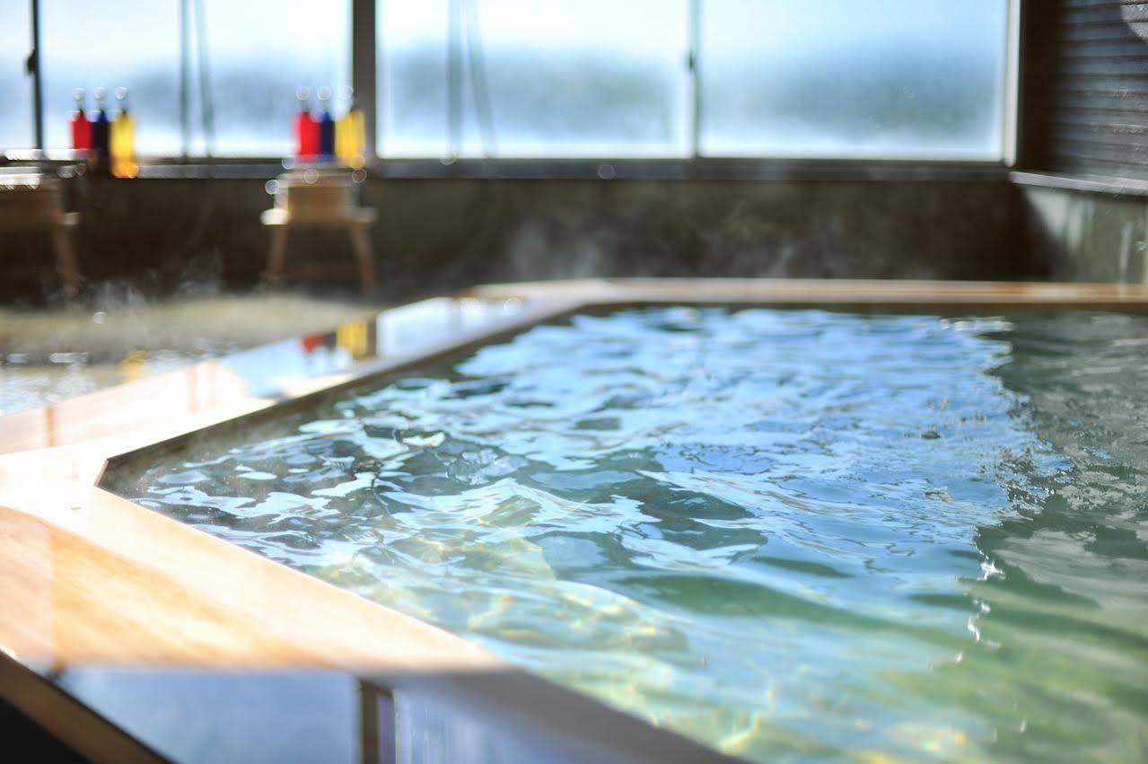 Onsen Hostel Hinoemi Atami  Exteriör bild